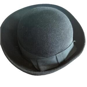 Vintage Astre 100% Wool Black Women's Hat Ribbon Trim Teray Sales NY